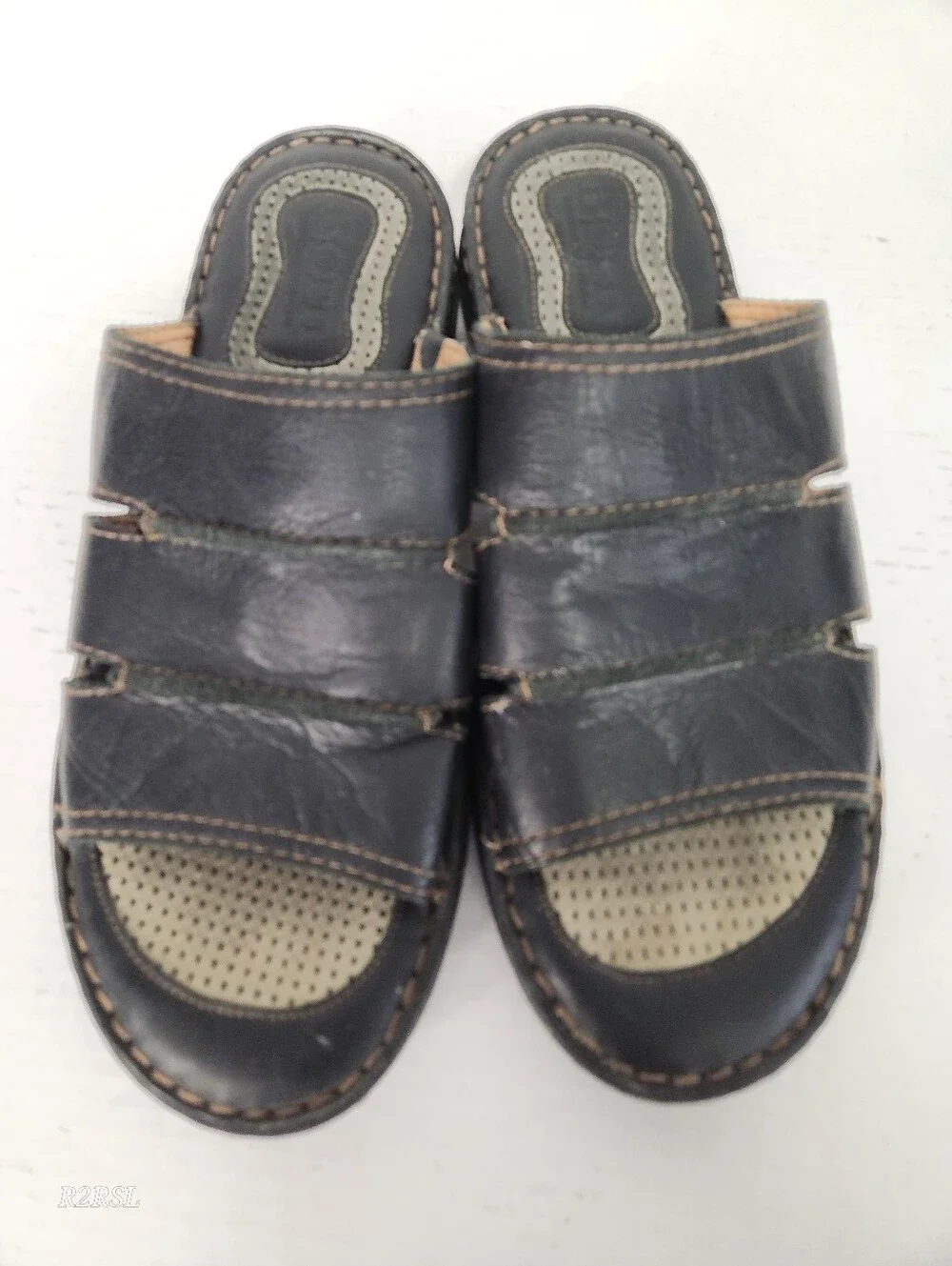 Börn Black Leather Triple-Strap Cutout Slide Sandals Mens 13M  Dadcore
